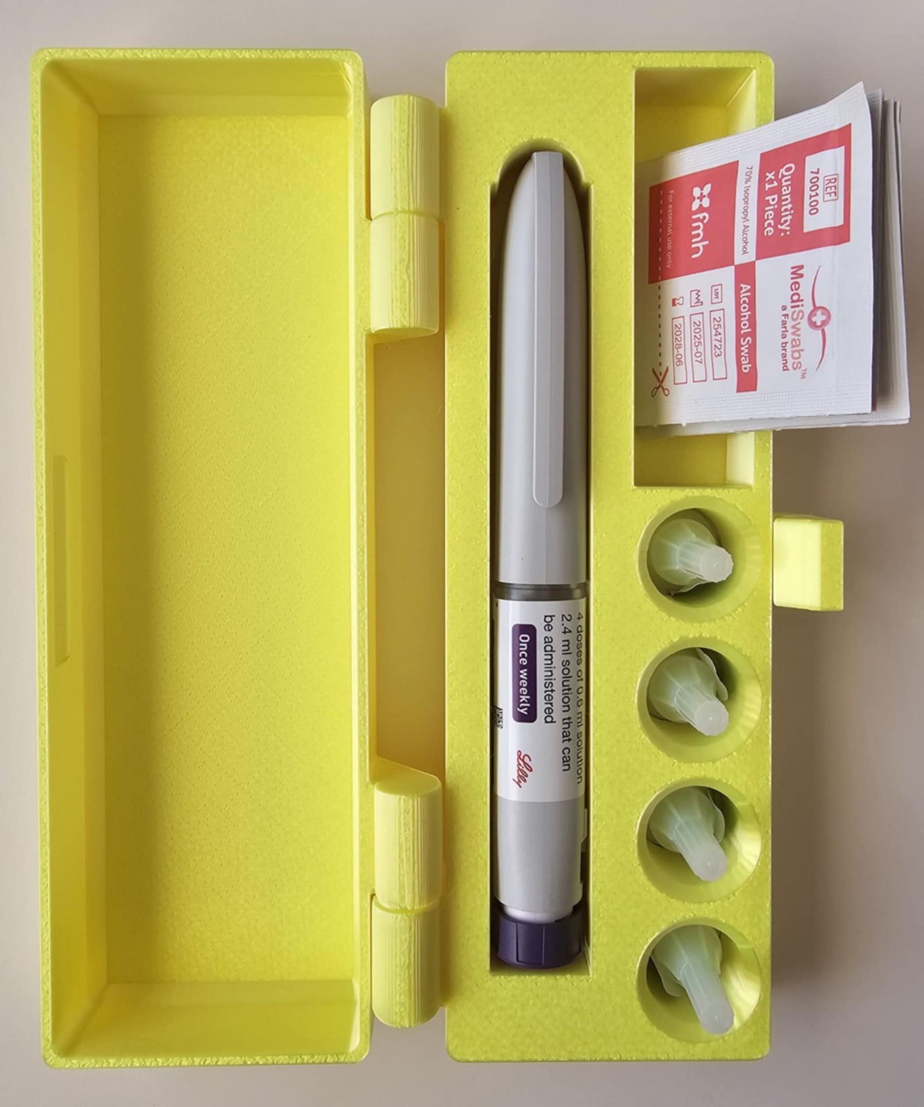 Small Case with Tissue Compartment - Image 3