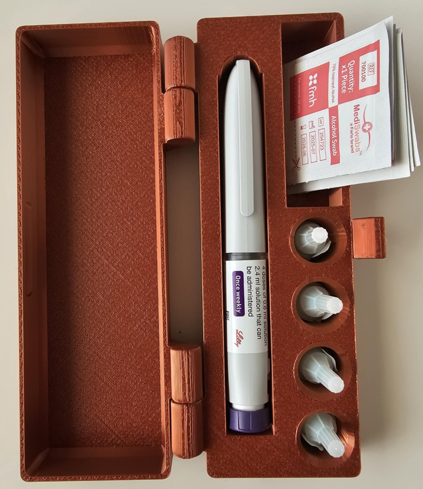 Small Case with Tissue Compartment - Image 18